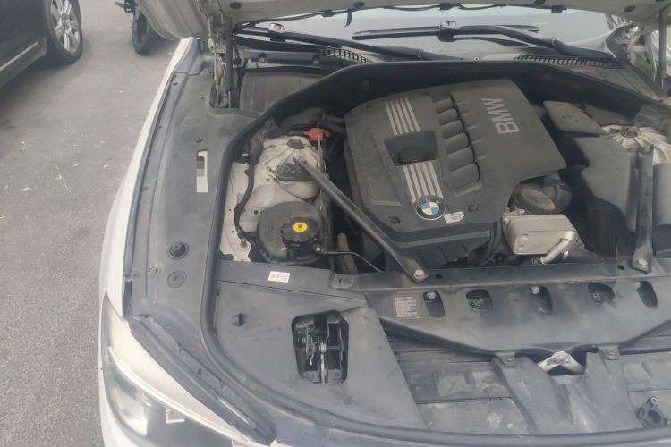 Used BMW 7 Series 2013 730Li Leading Model Engine Bay Right