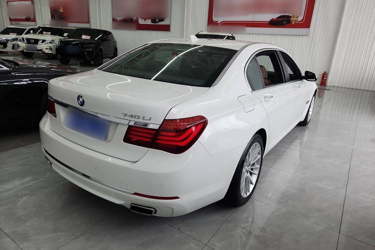 Used BMW 7 Series 2013 740Li Leading Model Exterior 2