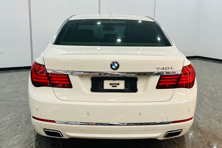 Used BMW 7 Series 2013 740Li Leading Model Exterior 5