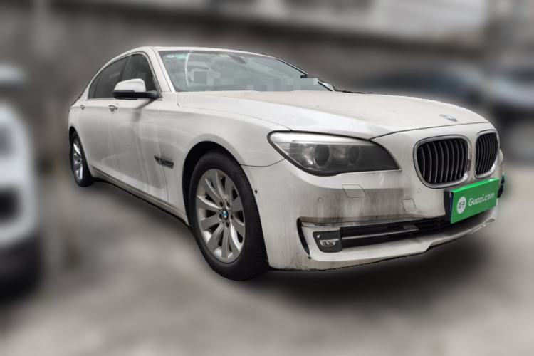 Used BMW 7 Series 2013 730Li Luxury Model Front Right 45 Deg