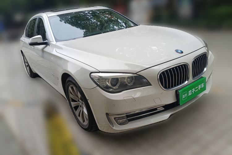 Used BMW 7 Series 2013 730Li Luxury Model Front Right 45 Deg