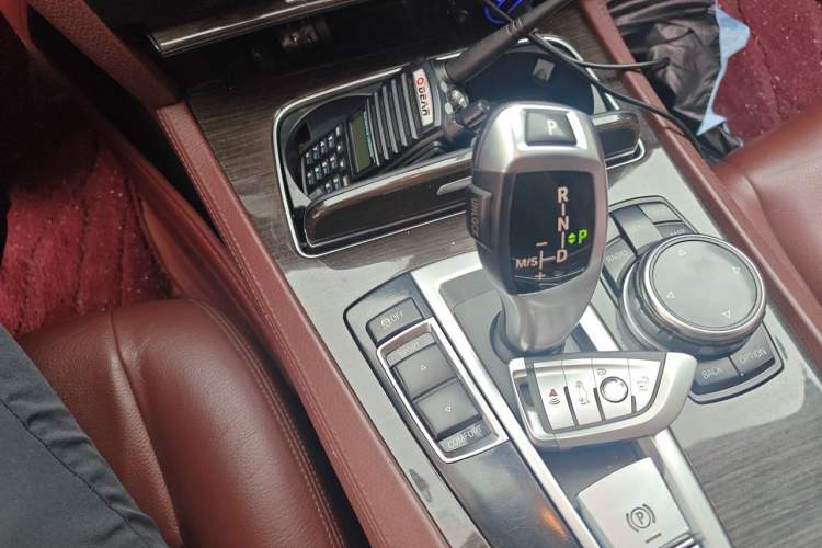 Used BMW 7 Series 2013 730Li Leading Model Gear Lever
