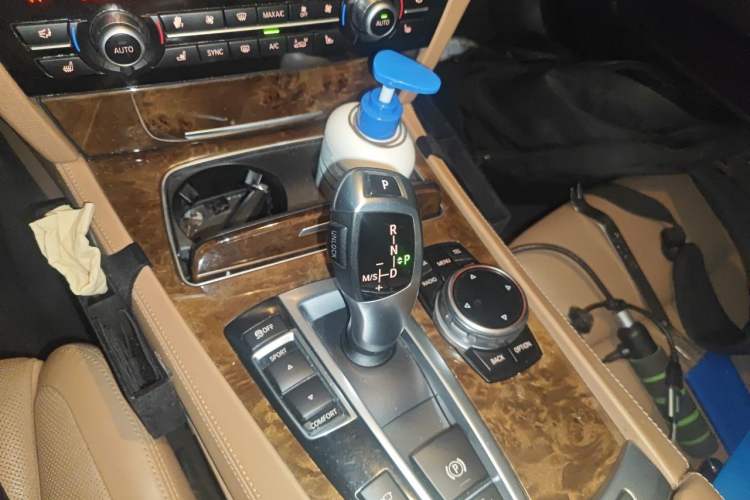 Used BMW 7 Series 2013 740Li Luxury Model Gear Lever