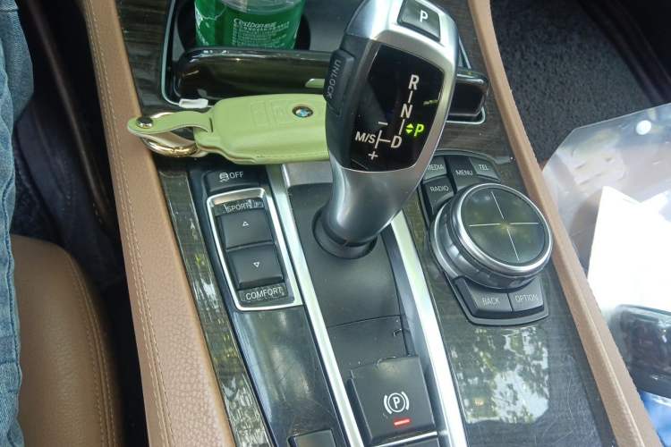 Used BMW 7 Series 2013 730Li Leading Model Gear Lever