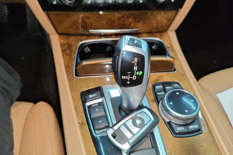 Used BMW 7 Series 2013 740Li Luxury Model Gear Lever