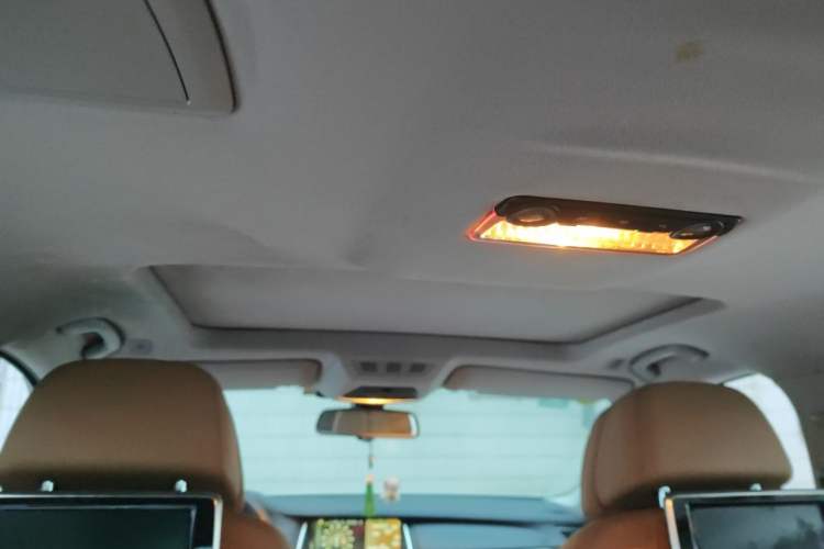 Used BMW 7 Series 2013 730Li Luxury Model Headliner