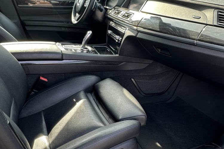 Used BMW 7 Series 2013 740Li xDrive Interior 2