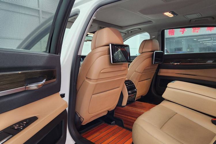 Used BMW 7 Series 2013 740Li Leading Model Interior 3
