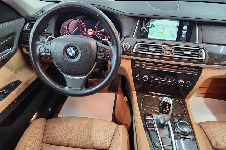 Used BMW 7 Series 2013 740Li Leading Model Interior 5