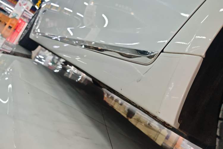 Used BMW 7 Series 2013 730Li Leading Model Left Side Sill