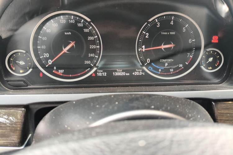 Used BMW 7 Series 2013 730Li Leading Model Odometer Close Up