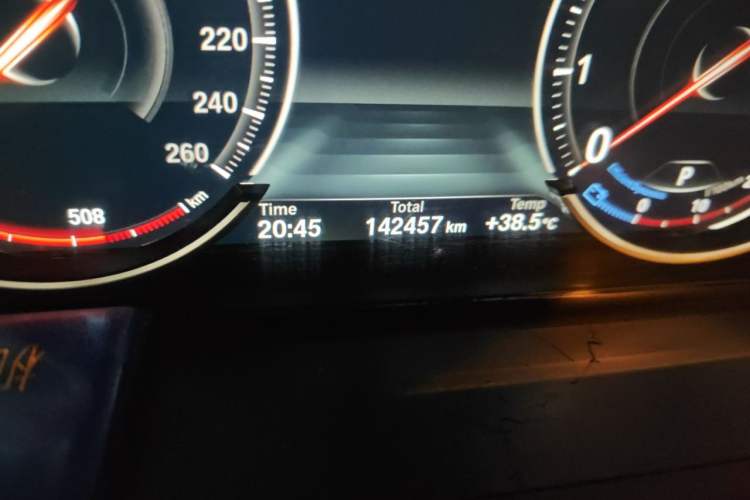 Used BMW 7 Series 2013 730Li Luxury Model Odometer Close Up