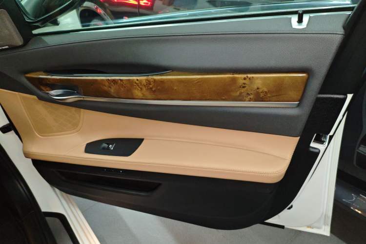 Used BMW 7 Series 2013 740Li Luxury Model Right Front Door Interior