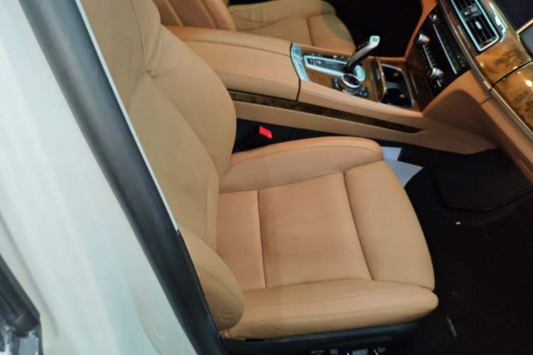 Used BMW 7 Series 2013 740Li Luxury Model Right Front Seat
