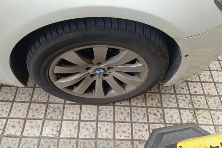 Used BMW 7 Series 2013 730Li Luxury Model Right Front Wheel Hub