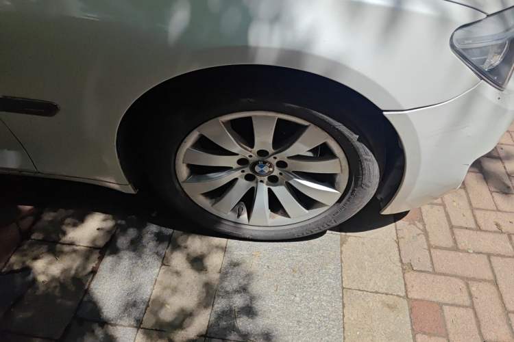 Used BMW 7 Series 2013 730Li Leading Model Right Front Wheel Hub
