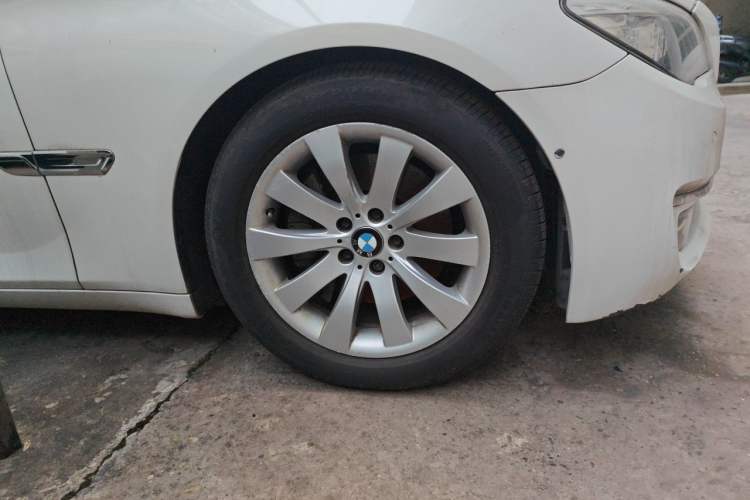 Used BMW 7 Series 2013 730Li Luxury Model Right Front Wheel Hub
