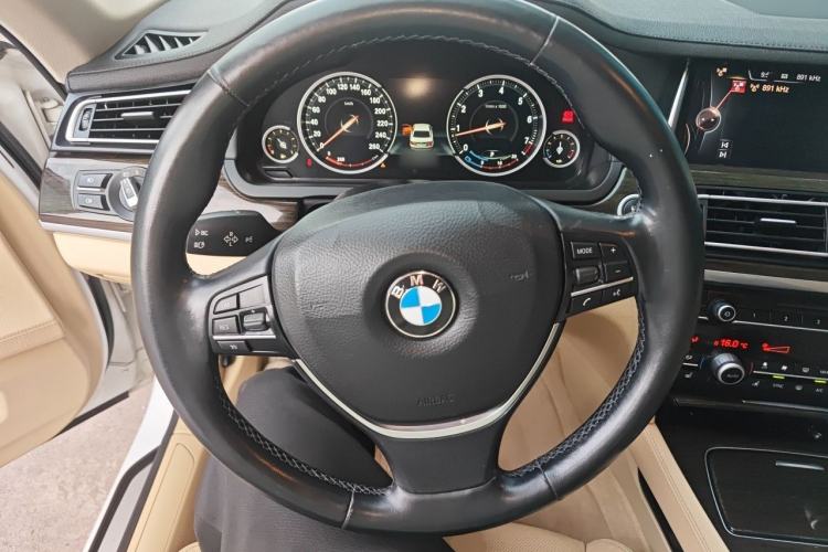 Used BMW 7 Series 2013 730Li Luxury Model Steering Wheel