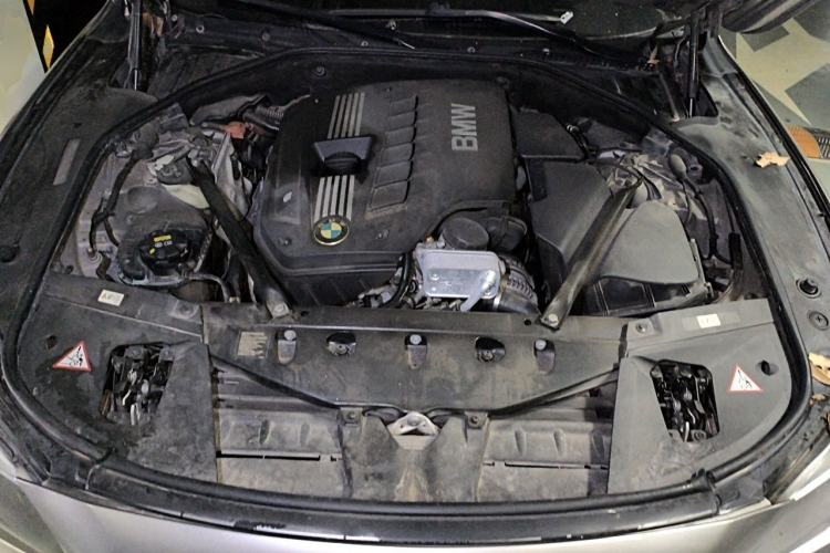 Used BMW 7 Series 2013 730Li Leading Model Engine Bay
