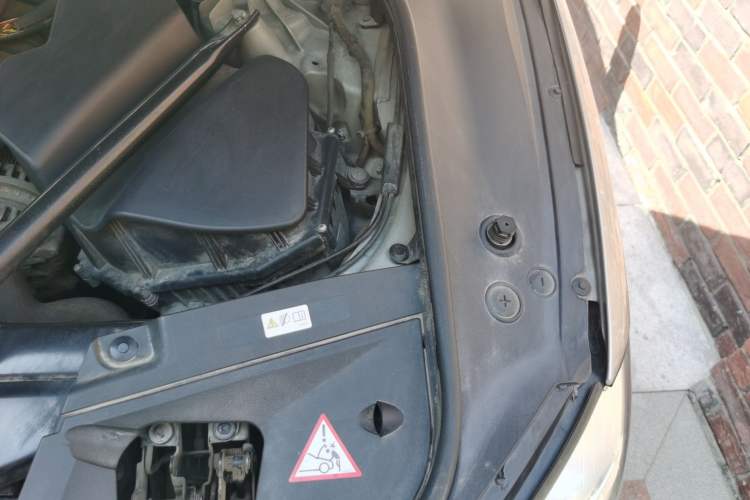Used BMW 7 Series 2013 730Li Luxury Model Engine Bay Left