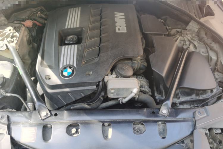 Used BMW 7 Series 2013 730Li Luxury Model Engine Bay