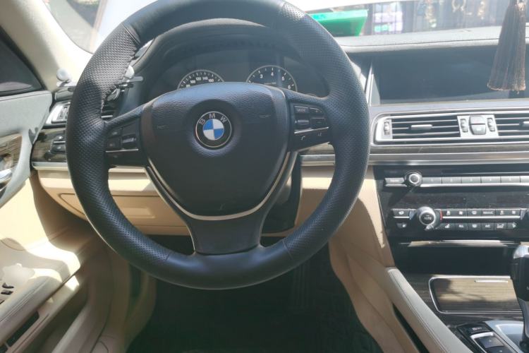 Used BMW 7 Series 2013 730Li Luxury Model Steering Wheel