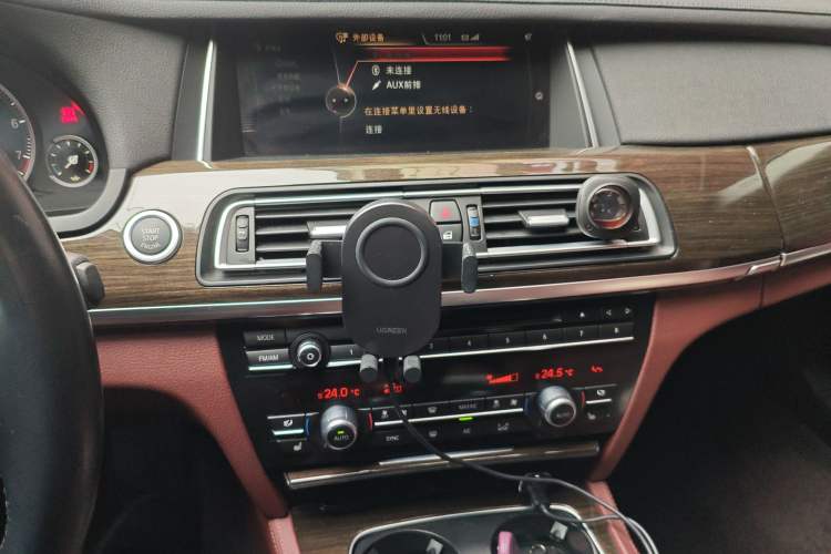 Used BMW 7 Series 2014 730Li Premium Edition Audio And AC Panel