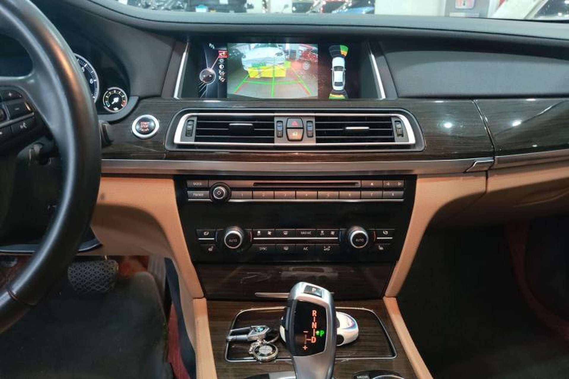 Used BMW 7 Series 2014 730Li Premium Edition Audio And AC Panel