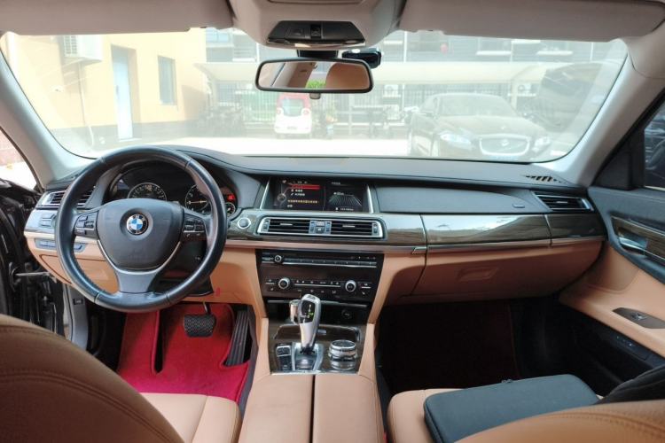 Used BMW 7 Series 2014 730Li Premium Edition Center Console