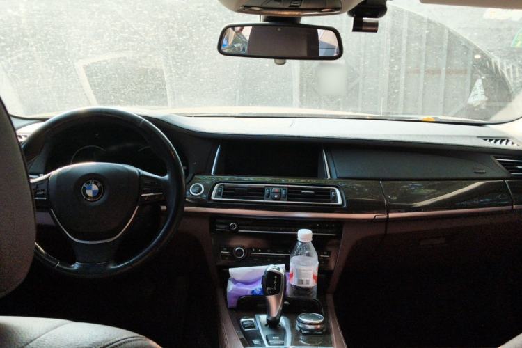 Used BMW 7 Series 2014 730Li Premium Edition Center Console
