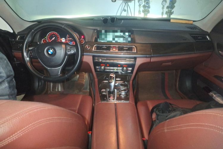 Used BMW 7 Series 2014 730Li Premium Edition Center Console