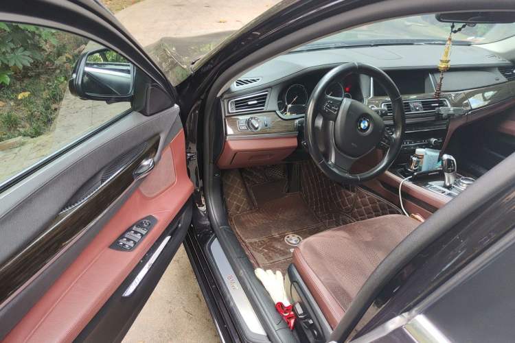 Used BMW 7 Series 2014 730Li Premium Edition Driver Seat