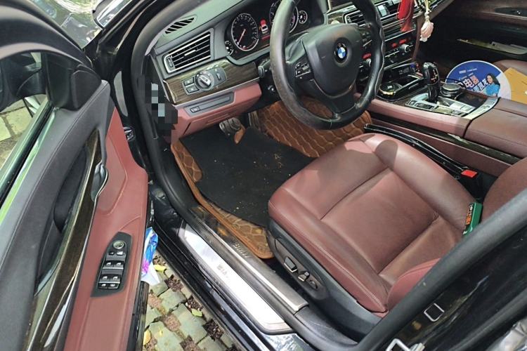 Used BMW 7 Series 2014 730Li Premium Edition Driver Seat