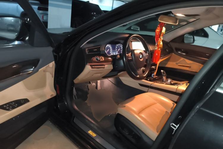Used BMW 7 Series 2014 730Li Premium Edition Driver Seat
