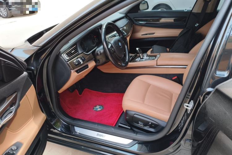 Used BMW 7 Series 2014 730Li Premium Edition Driver Seat