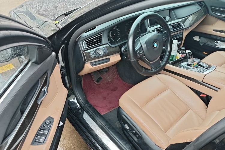 Used BMW 7 Series 2014 730Li Premium Edition Driver Seat
