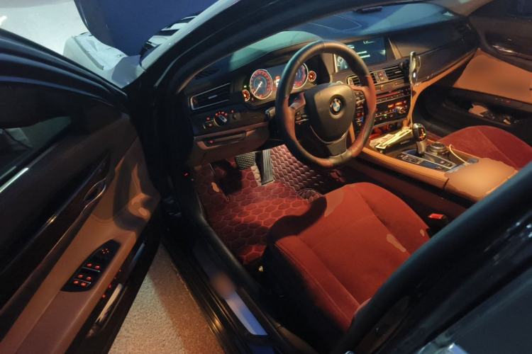 Used BMW 7 Series 2014 730Li Premium Edition Driver Seat