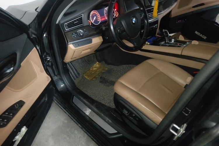 Used BMW 7 Series 2014 730Li Premium Edition Driver Seat