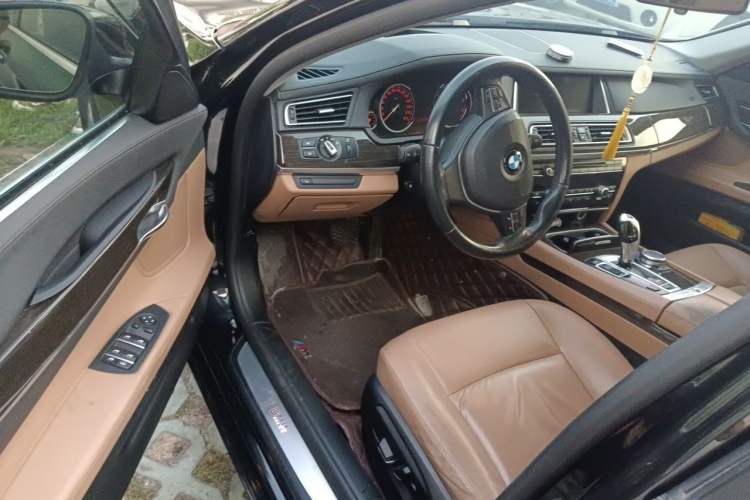 Used BMW 7 Series 2014 730Li Premium Edition Driver Seat