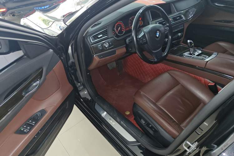 Used BMW 7 Series 2014 730Li Premium Edition Driver Seat