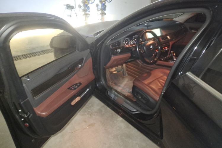 Used BMW 7 Series 2014 730Li Premium Edition Driver Seat