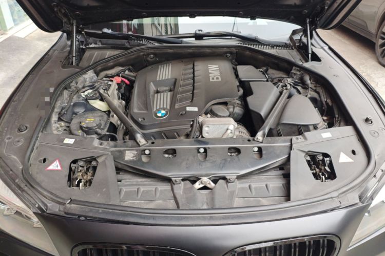 Used BMW 7 Series 2014 730Li Premium Edition Engine Bay