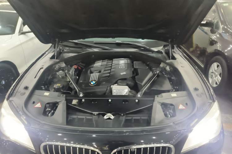Used BMW 7 Series 2014 730Li Premium Edition Engine Bay