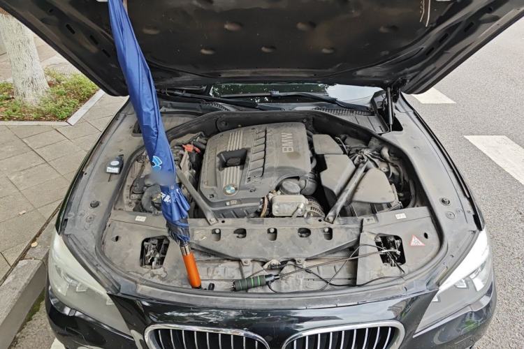 Used BMW 7 Series 2014 730Li Premium Edition Engine Bay