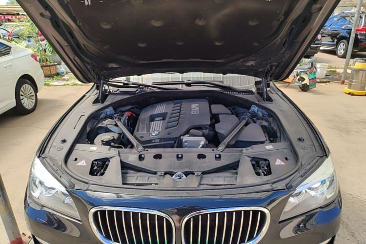 Used BMW 7 Series 2014 730Li Premium Edition Engine Bay