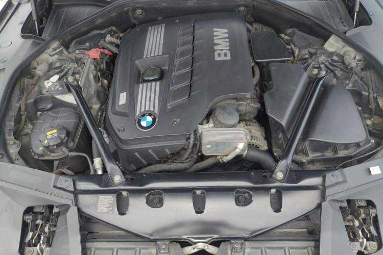 Used BMW 7 Series 2014 730Li Premium Edition Engine Bay