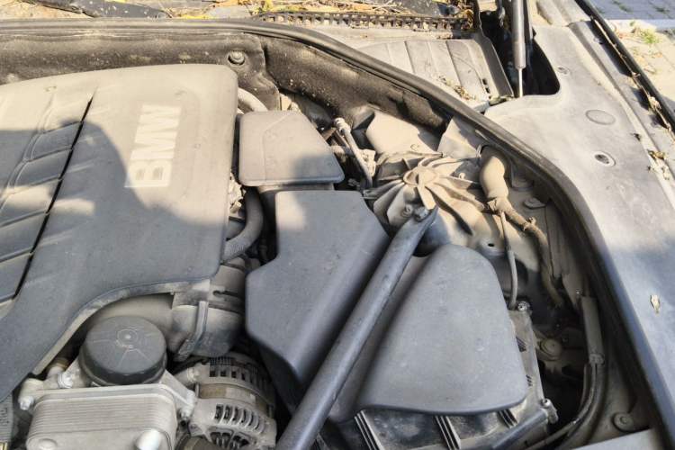 Used BMW 7 Series 2014 730Li Premium Edition Engine Bay Left