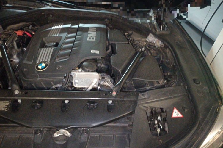 Used BMW 7 Series 2014 730Li Premium Edition Engine Bay Left