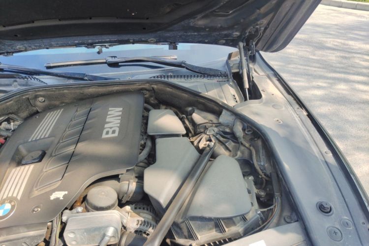 Used BMW 7 Series 2014 730Li Premium Edition Engine Bay Left