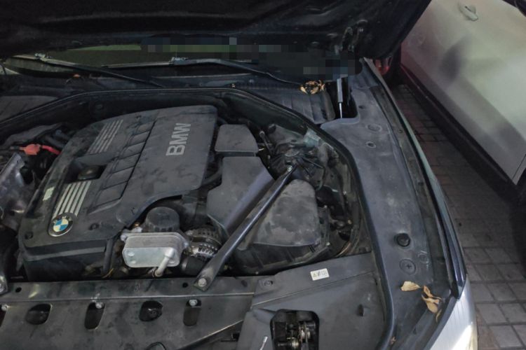 Used BMW 7 Series 2014 730Li Premium Edition Engine Bay Left